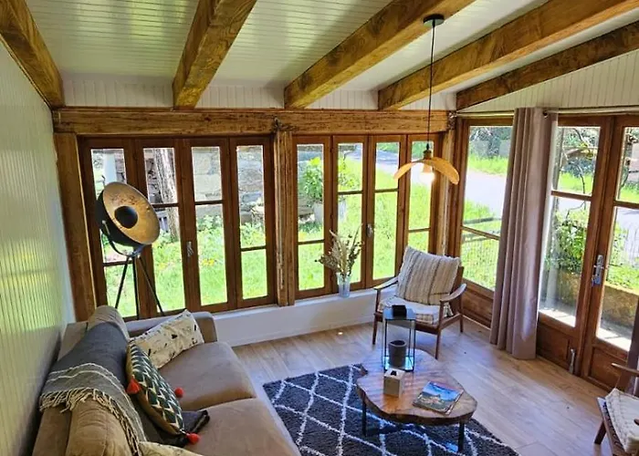 A 15 Minutes De Conques-en-Rouergue